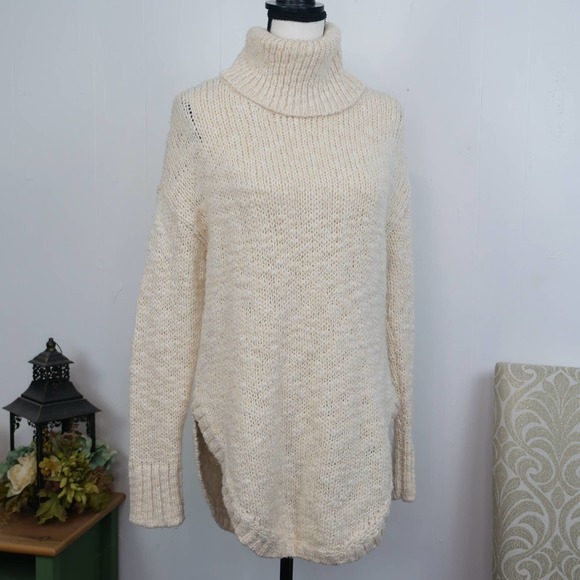 Treasure & Bond Chunky Turtleneck Tunic Sweater Size S Split Sides Cream Thick - Picture 8 of 8